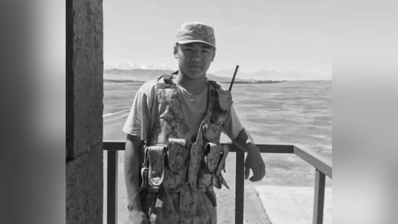 "Мен көрінген адамнан қорқып жүрмін": Жамбыл облысында көз жұмған сарбаздың хаты жарияланды