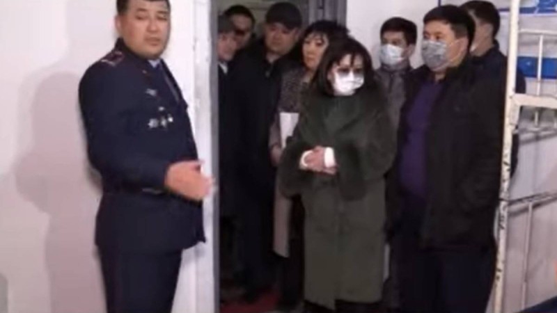 Мемлекеттік қызметкерлер тергеу изоляторына экскурсияға келді - Қазақстан жаңалықтары