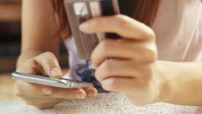 Елорда тұрғынын әлеуметтік желі арқылы танысқан әйелі тонап кетті