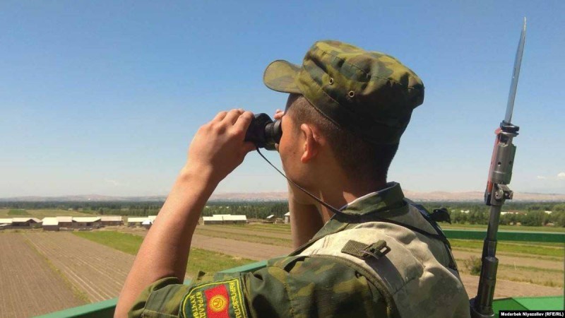 Өзбекстан сарбаздары шекара маңында 13 қырғыз азаматын ұстады