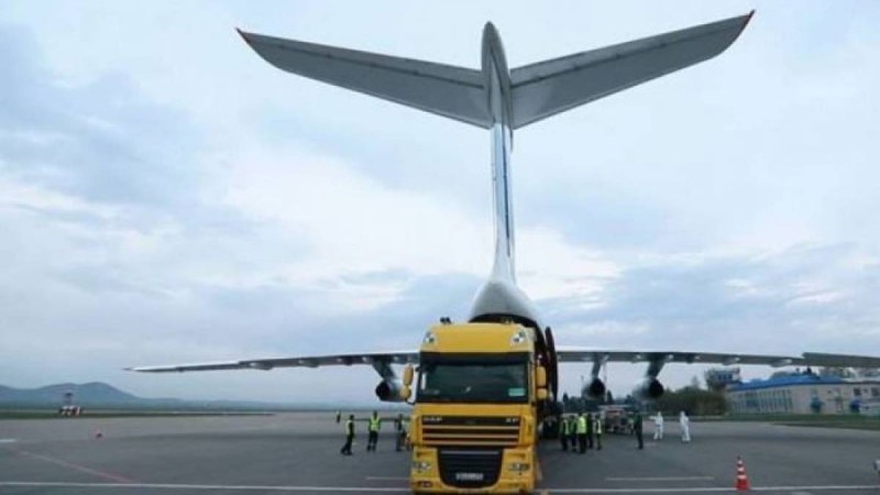 Өскеменге Қытайдан 100 мың дана экспресс-тест пен маска жеткізілді