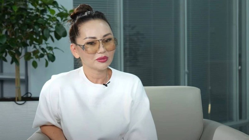 "Ол кезде мен сияқты продюсер болған жоқ": Баян Мақсатқызы алғаш сахнаға шыққан видеосын жариялады