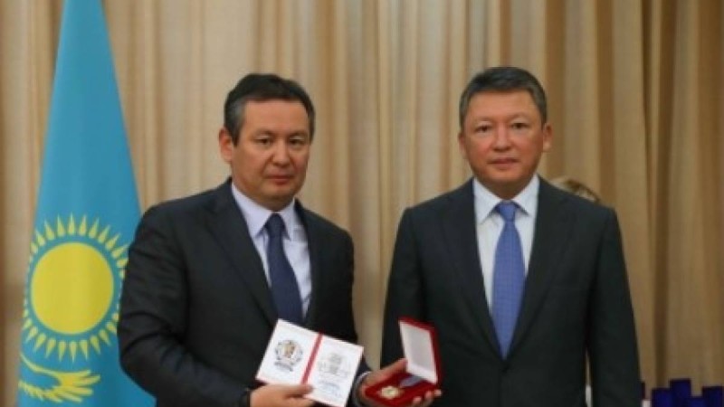 «Париж қорғанының тұтқыны» немесе әулетке жақын Әбілғазин