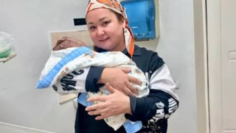 Роза Әлқожаның тұңғыш немересі дүниеге келді