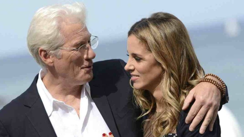 Ричард Гир 70 жасында көпбалалы әке атанды - Қазақстан жаңалықтары