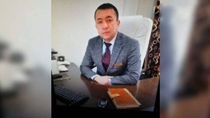 Алматы облысында директор мұғалімдерден ақша жинап, еден жуғызған