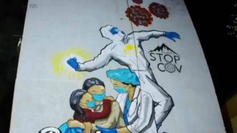 Алматыда дәрігерлердің құрметіне салынған сурет пайда болды