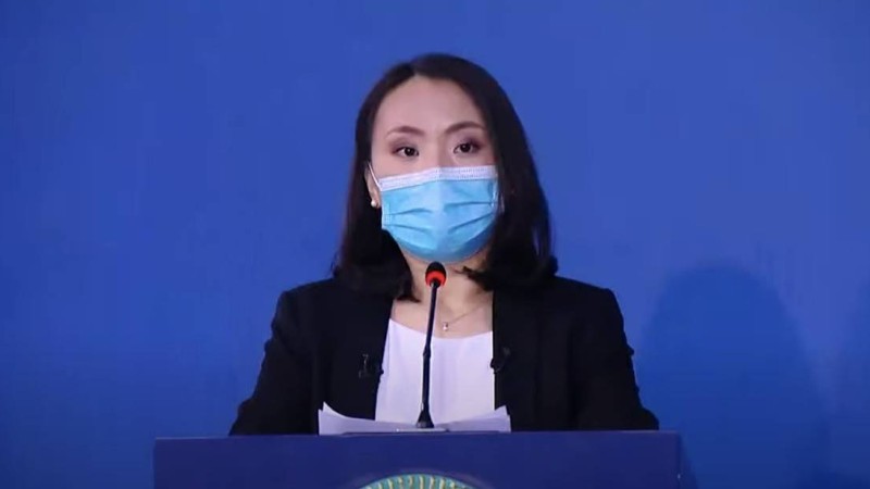 "Нұр Отан" дегенді "Нұрсұлтан" деп оқыған директор жұртты күлдірді (видео)