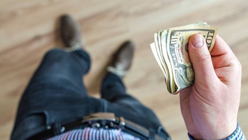 сүйіктісі тастап кеткен жігіттің өмірі әп-сәтте өзгеріп шыға келді