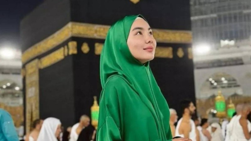 "Кеуде жақтан тесіп жасайды": Фариза Төреәлі өзіне жасалатын ота жайлы айтты (видео)