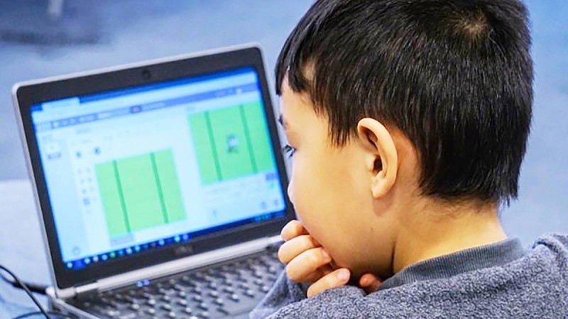 Мемлекет басшысы қашықтан оқу туралы заңға қол қойды