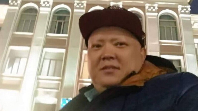 Өз көлігін өзі өртеп, бірнеше шенеунікке жала жапқан тараздық блогер сотталды