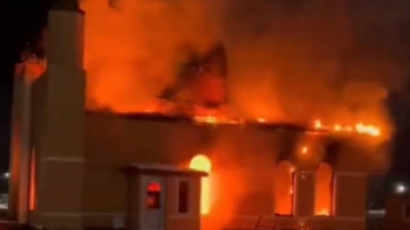 Қарағанды облысында мешіт жанып кетті (ВИДЕО)