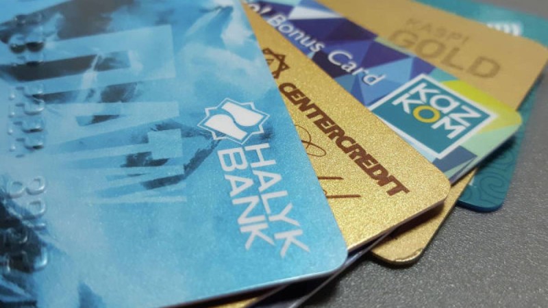 Қазақстандық банктер халықтың әлеуметтік осал топтарына қолдау көрсетеді