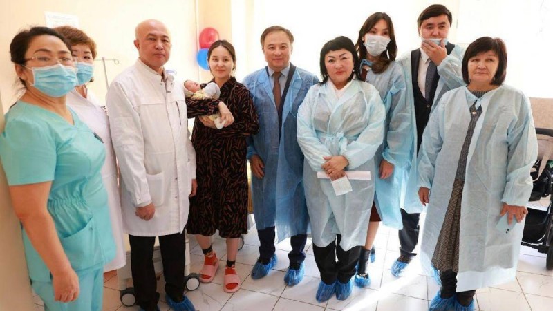 Жезқазғанда жиырма миллионыншы қазақстандықты құттықтады