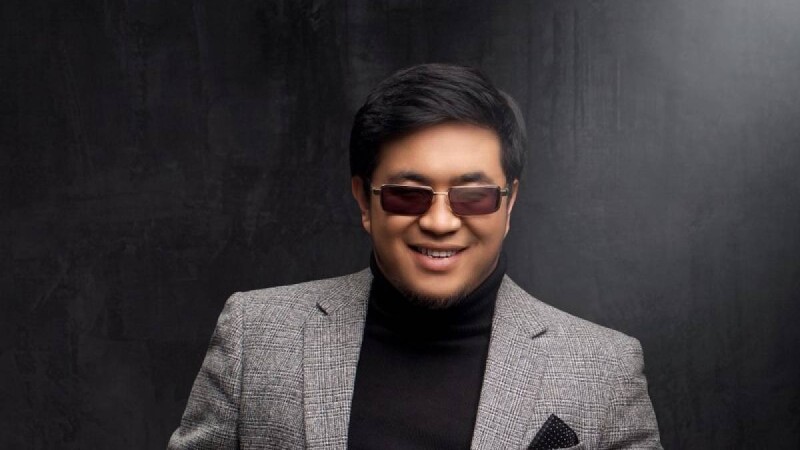 Серікбол Сайлаубек көзінің көрмейтініне әкесін кінәлады