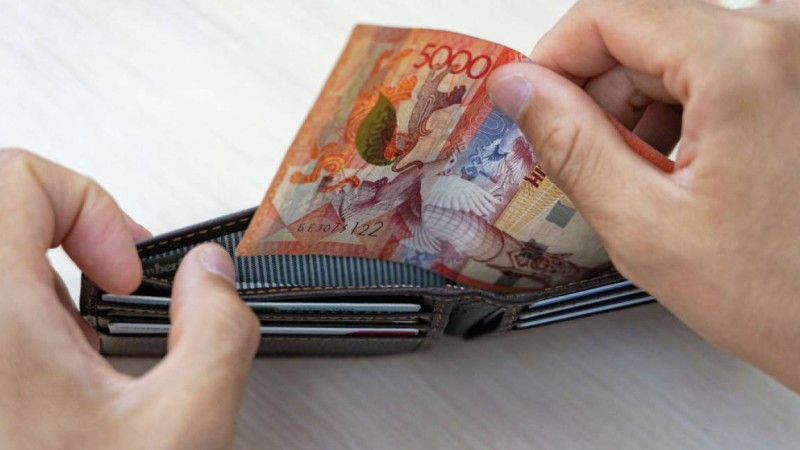 Жетісай тұрғыны күніне 350 мың теңге тауып отыр