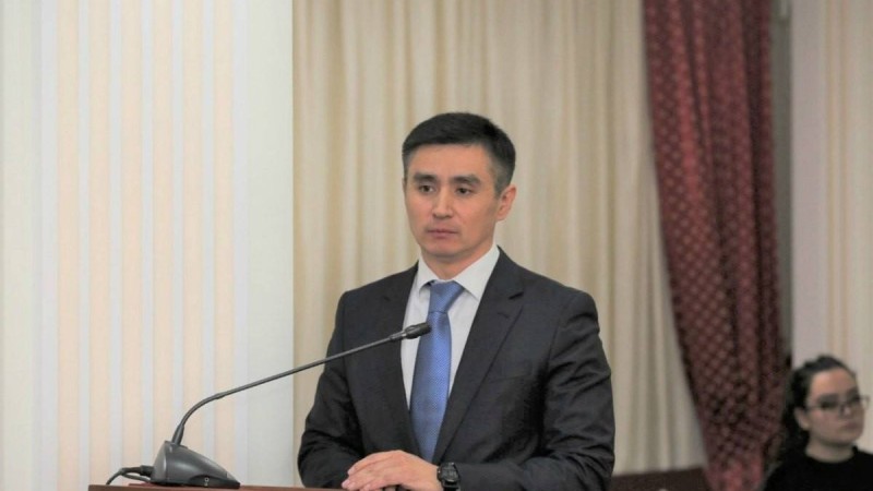 15,5 млн теңге: Нұр-Сұлтандағы ауданның экс-әкіміне соңғы үлгідегі iPhone алғаны үшін айыппұл салды - Қазақстан жаңалықтары