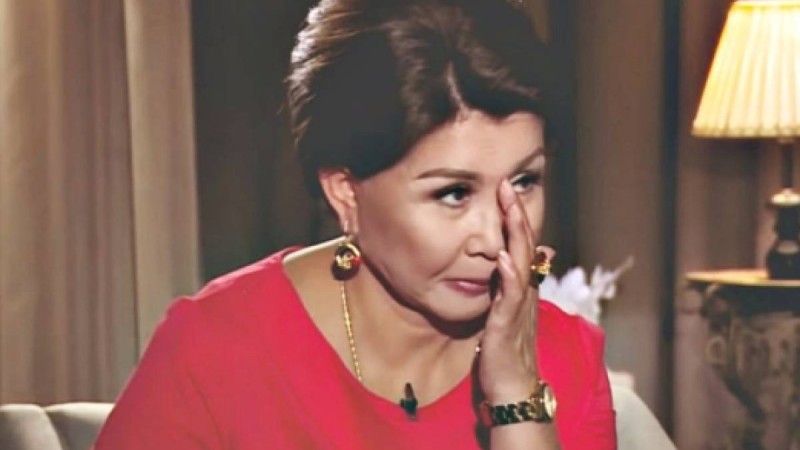 Роза Рымбаева өміріндегі ауыр күндер туралы айтып, жылап қалды