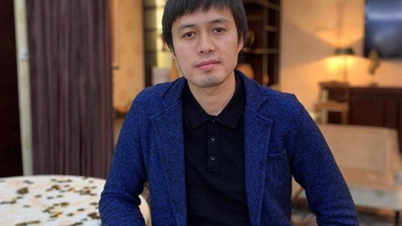 Ердос Қанаев: 50 жасымда шашым ағарып, бетім әжім болып сахнада жүргім келмейді