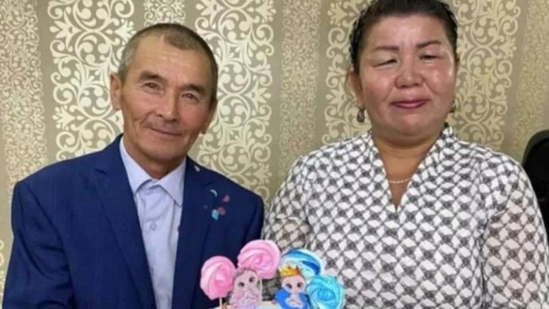 25 жыл отасқан ерлі-зайыптылардың гендер-патиі желіні шулатты