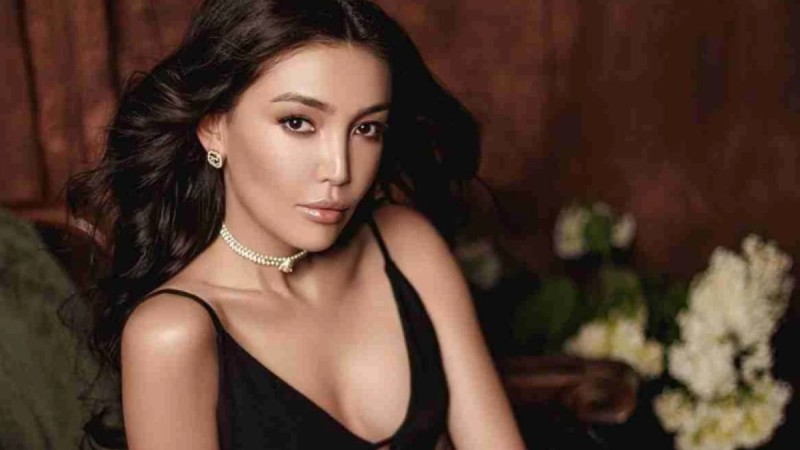 "30 жасқа дейін тұрмысқа шықпаңдар": Құралай Анарбекова аруларға кеңес берді