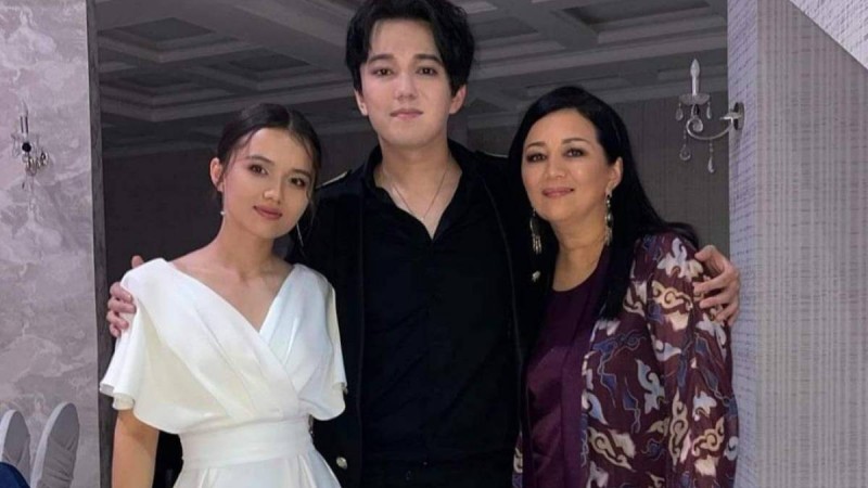 "Ұлы Дала баласы деп Димашты ғана айтсақ дұрыс" - Мейрамбек Беспаев желіде Димаш Құдайбергенге арнап жазба жариялады