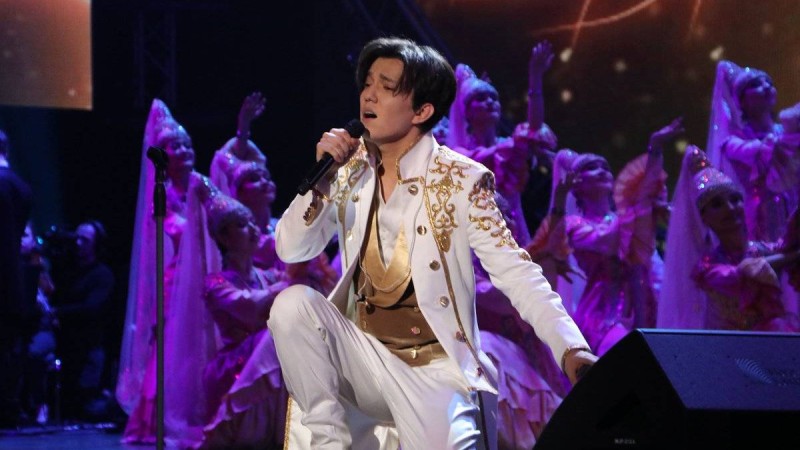 Ресейліктер Димаш Құдайбергенді орысша сөйлемегені үшін сынап жатыр