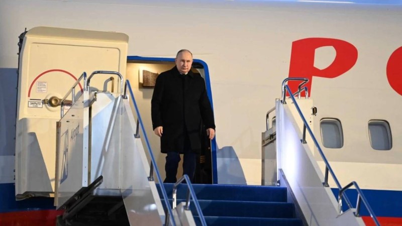 Путин ресми сапармен Қазақстанға келді