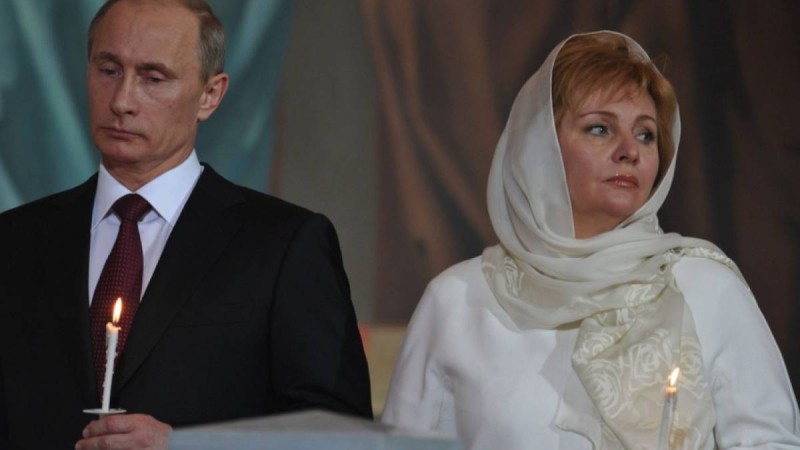 Үнсіздік үшін миллиардтаған қаржы алған Людмила Путина қайда кетті? (Видео)
