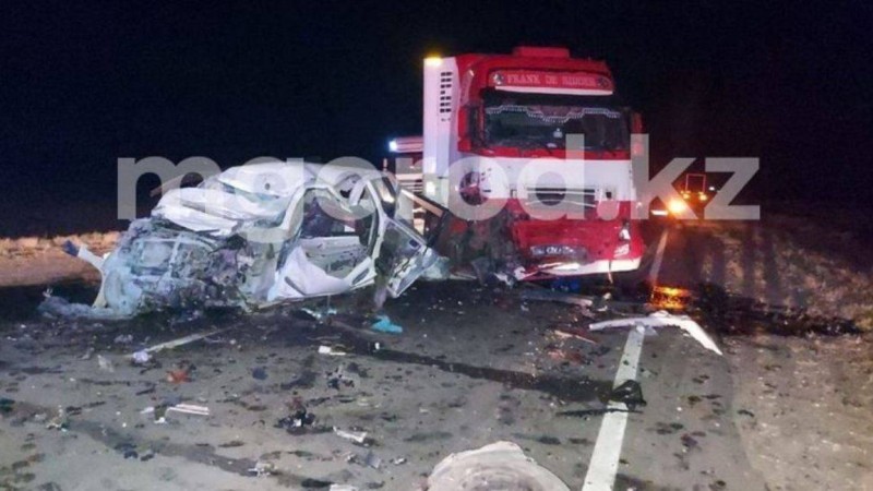 Ақтөбе облысында жол апатынан бүтін бір отбасы көз жұмды