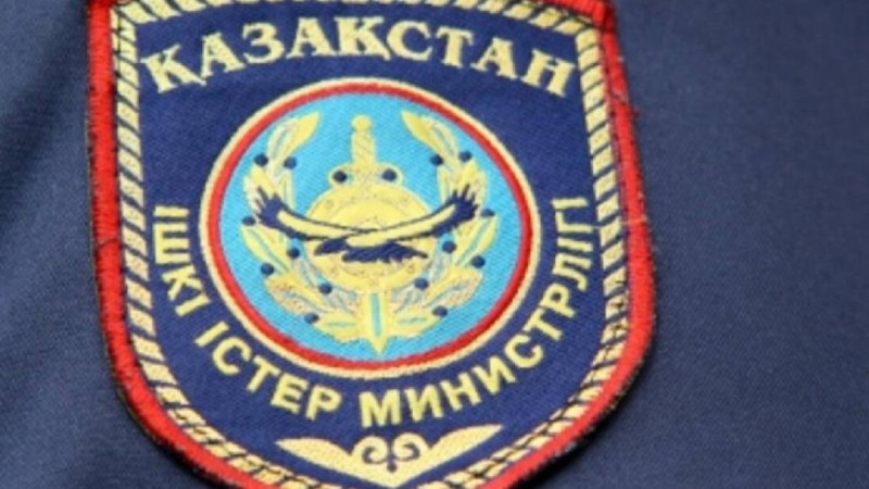 Талдықорғанда ер адам әйелдің тамағын кесіп тастады