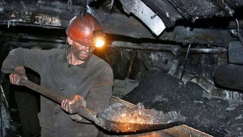 Кеншілердің зейнет жасын қысқарту: қазақстандықтар петиция жариялауда