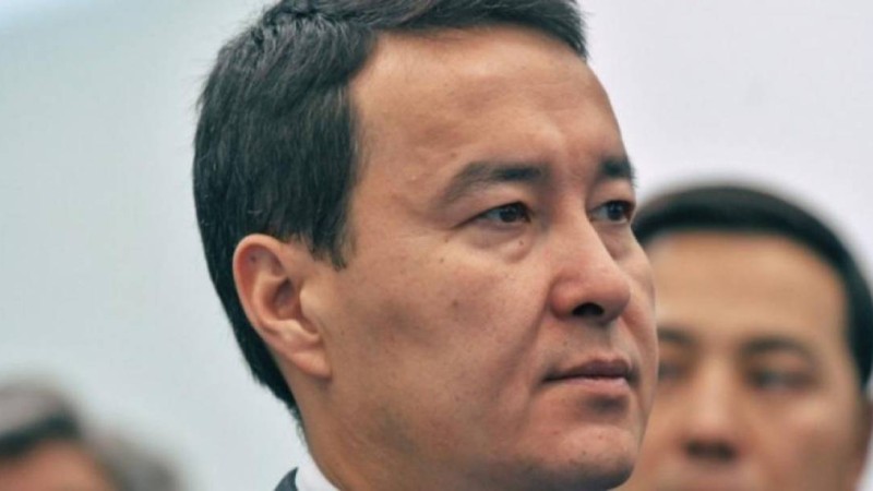 Премьер-министр әкесінің құрметті азамат атанғанын әділетті деп айтты