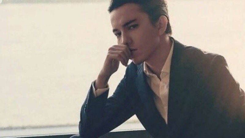 Ата-анамды қуантса деймін: Димаш Құдайберген қандай аруды жақсы көретінін айтты