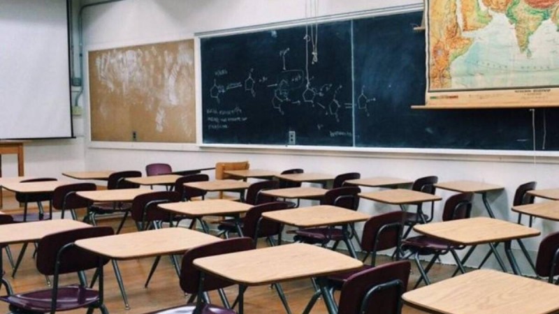 "Бас жарған, пышақтаған, биіктен секірмек болған": Қостанайда 8 жасар оқушы қыздан бүкіл мектеп қорқады