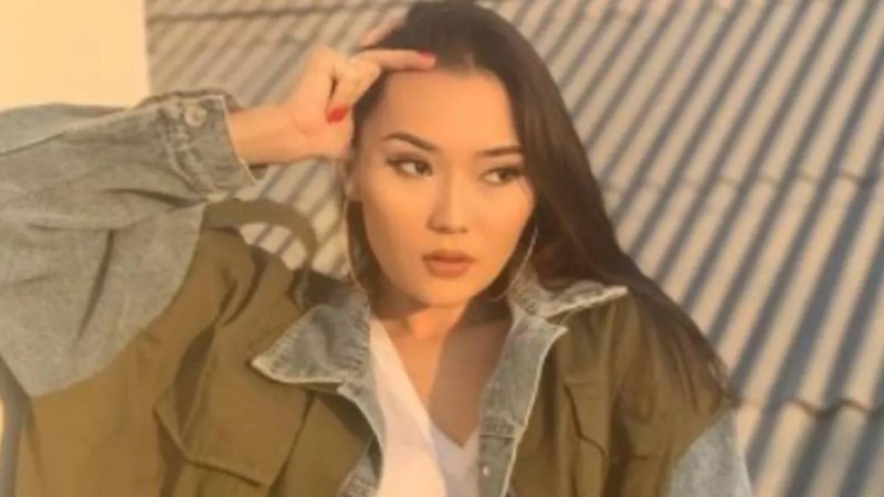 "Хайп жасайтындарды жек көремін": Айсәуле Бақытбек әкесінің бостандыққа шығуына қатысты пікір білдірді