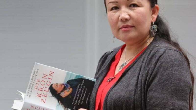 “Қожайынның қойнына жатқызды”. Сайрагүл Сауытбайдың кітабындағы жан түршіктірер жайттар