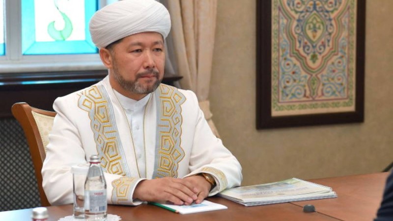 осындай шешім қабылдауға мәжбүр болдық