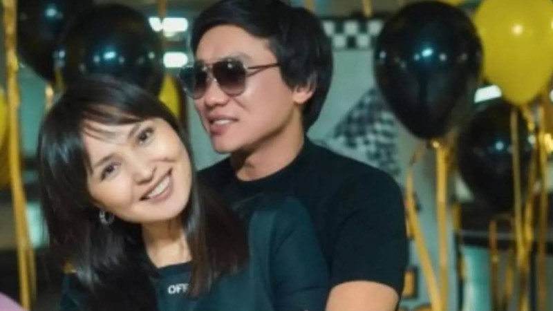 Қайрат Нұртас әйелімен түскен жаңа видеосын жариялап, желіні шулатты