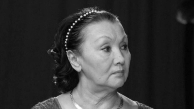 Актриса Раиса Мұхамедиярова қайтыс болды
1964 жылы Ғабит Мүсіреповке тұрмысқа шығып, 8 жыл бірге тұрған