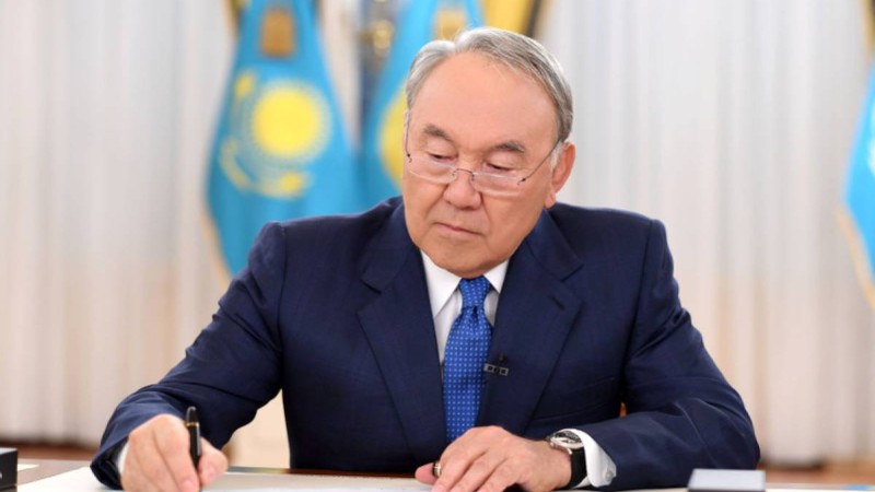 Назарбаев жаңа қаулыға қол қойды