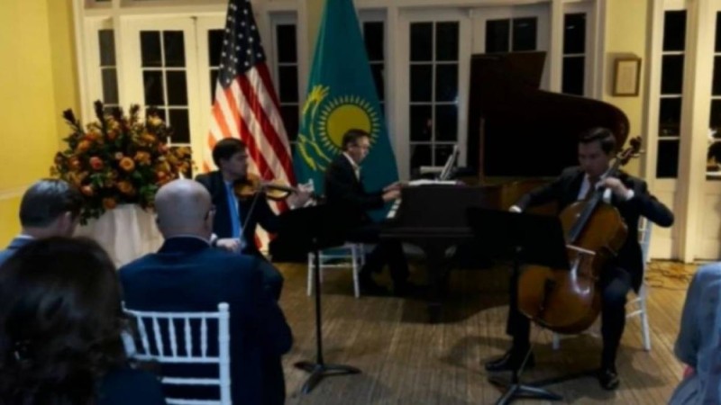 АҚШ-та Республика күні аталып өтті