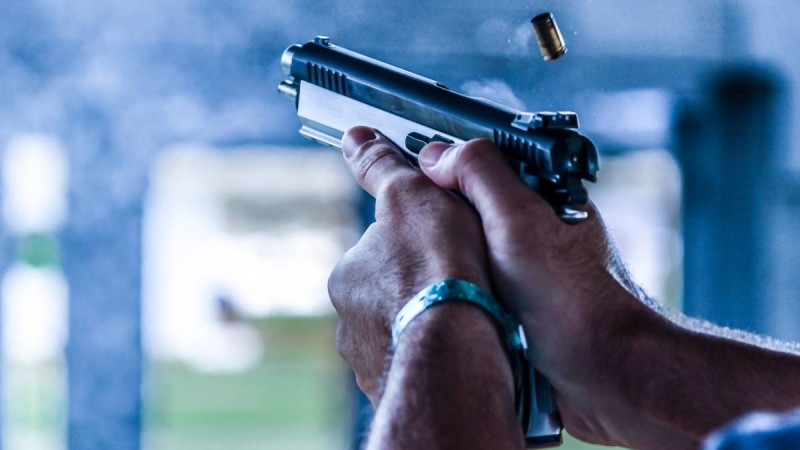 «Шайтан болып елестеді»: Ақмолалық азамат көршісін атып тастады