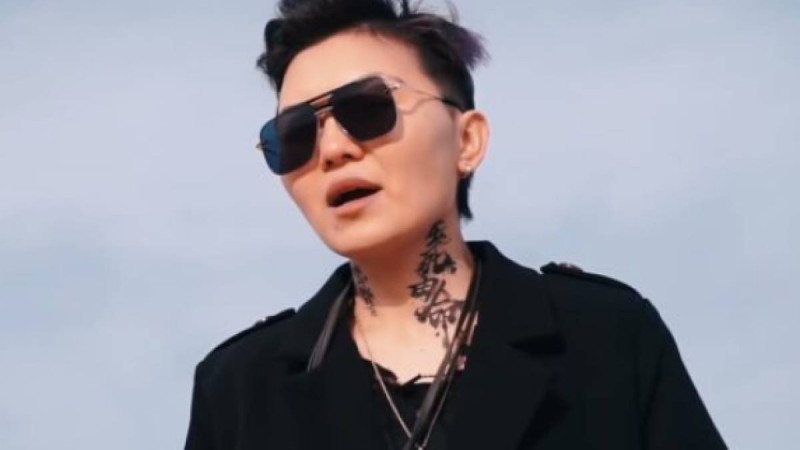 "Қазақстанда №1 әншімін" Әнші Гүлмира Ізбасханова ресейліктерді таң қалдырды (Видео)