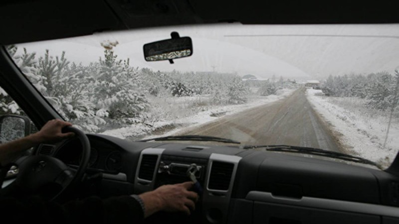 Қазақстанның екі облысында жолдар жабылды