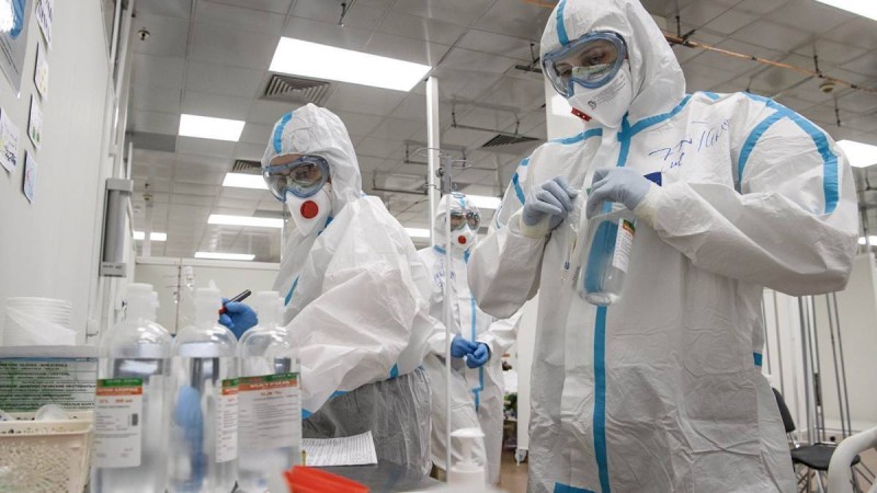 Қауіпті әрі жұқпалы: Ресейлік дәрігерлер коронавирустың жаңа штаммы табылғанын жариялады