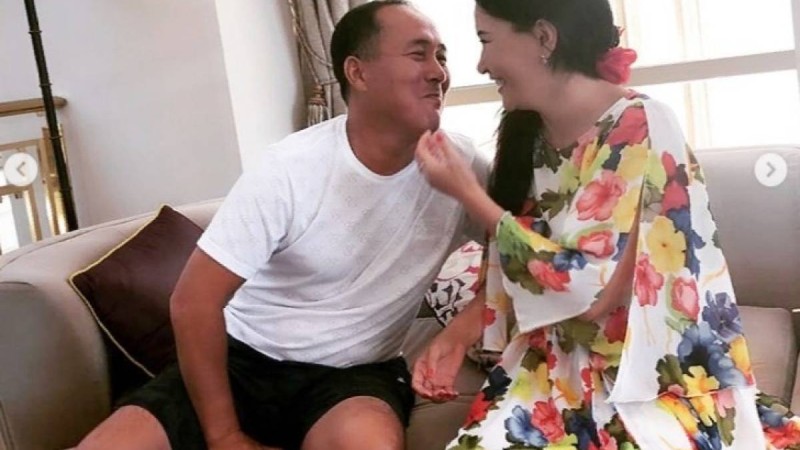 "Көзіме шөп салды": Әйелдерге ақыл-кеңесін айтатын әйгілі Құралай ханым отбасындағы кикілжіңдер туралы сырын ашты
Құралай ханым: Сол менің жүрегіме қатты тиді