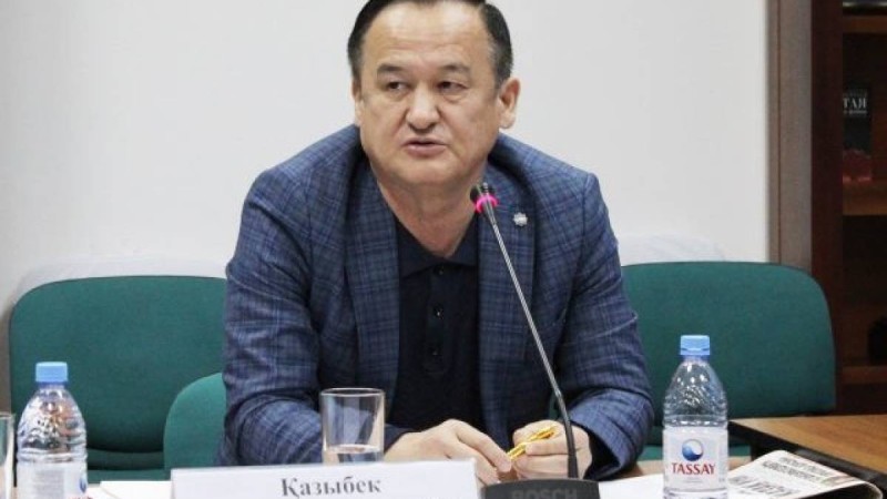 «Коммунистер өздерін әлі де Кеңес империясында өмір сүріп жатырмыз деп есептейді» - Қазыбек Иса