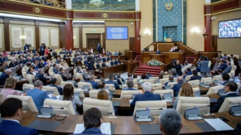 Сенат депутаттығына кімдер сайланды: толық тізім